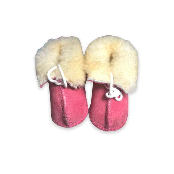 Minnetonka Baby Sheepskin Booties - Picture 1 of 5